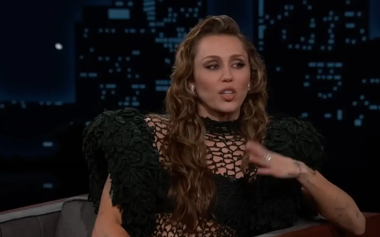 Isplivale privatne poruke Miley Cyrus i Liam Hemswortha