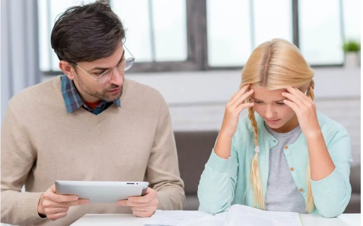 Anksiozan roditelj Anksiozan roditelj prema detetu