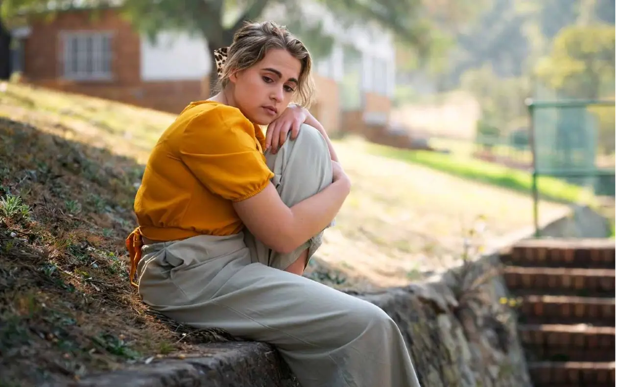 Tužna devojčica zbog izgleda