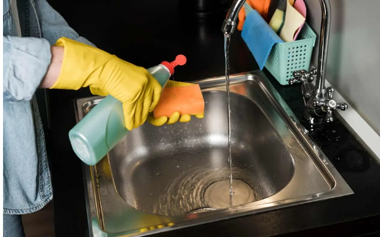 Začepljena sudopera - dva sastojka