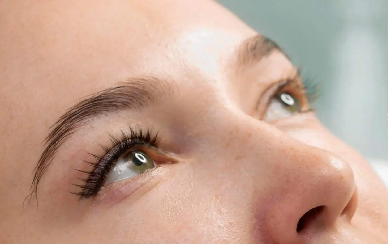 Trepavice Trepavice izbliza – promena gustine i dužine kao znak zdravstvenih problema