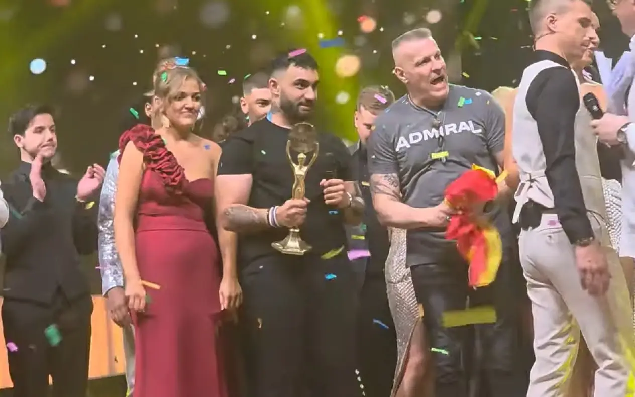 Pobednik zvezda granda 2026 Bojan Ilievski Ko je Bojan Ilievski? Pobednik Zvezda Granda ostao bez roditelja, zbog poroka želeo da odustane od takmičenja