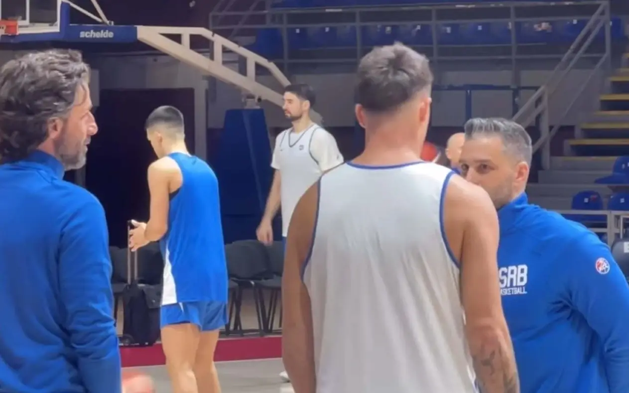 Dušan Alimpijević - spisak igrača Dušan Alimpijević objavio spisak od 24 igrača za "Mundobasket 2027"