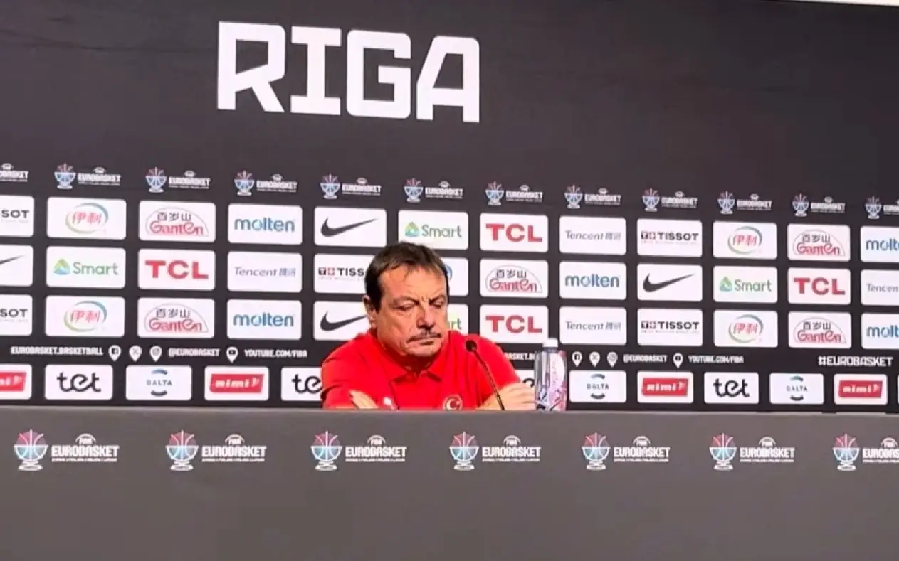 Ataman plakao na konferenciji za medije nakon poraza u filanu Eurobasketa 2025 od Nemačke