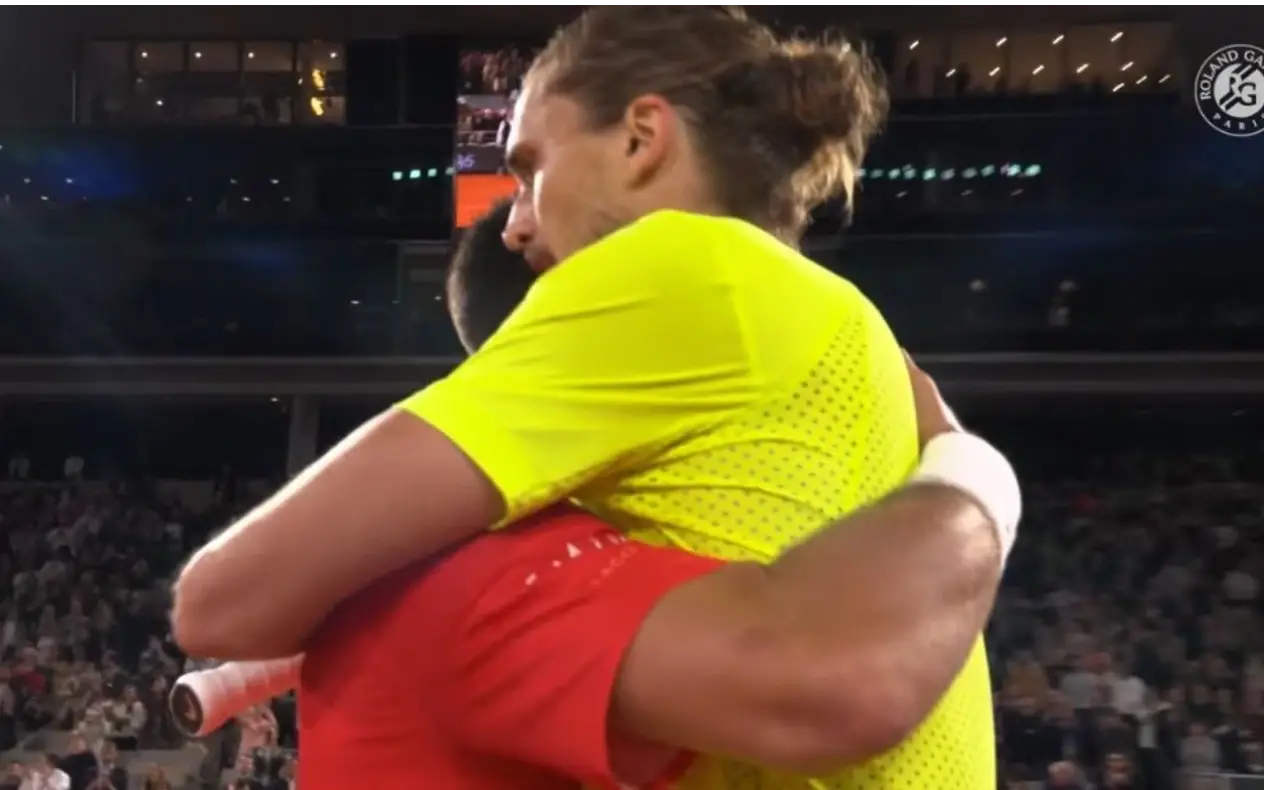 Novak Đoković i Alexander Zverev Novak Đoković se emotivno obratio Alexanderu Zverevu