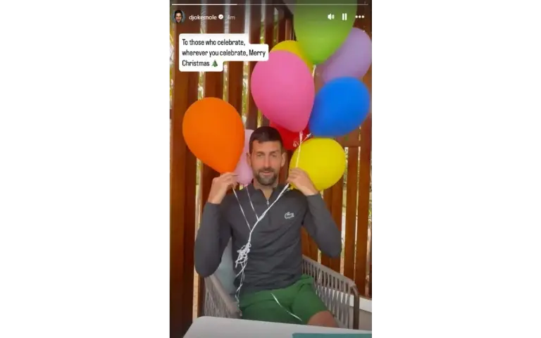 Novak Đoković okružen balonima