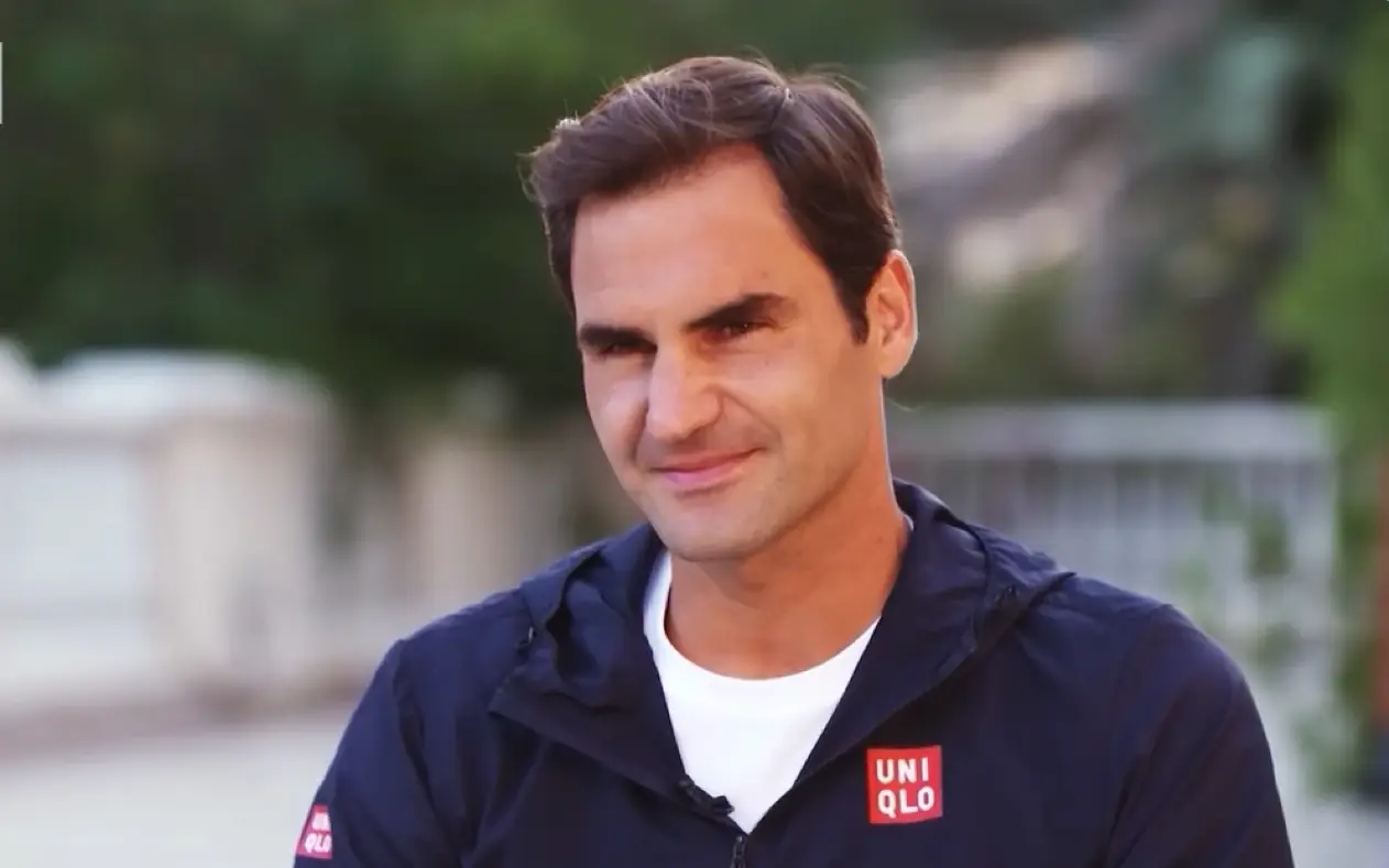 Roger Federer anegrota sa Wimbledona