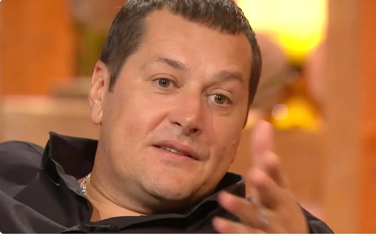 Aco Pejović na koncertu otkriva pol bebe fanovima pred punom dvoranom