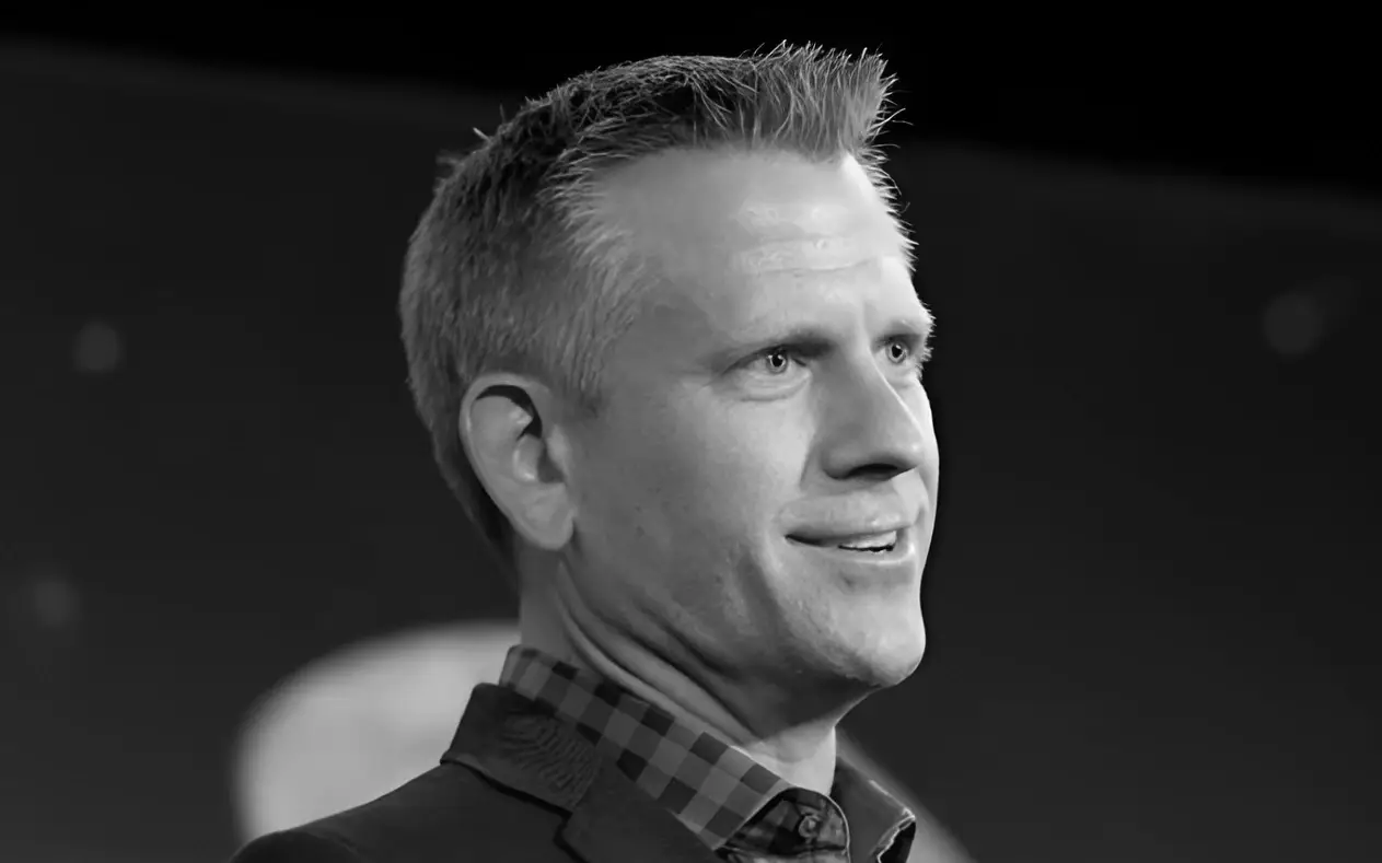 Preminuo John Brenkus iz emisije "Sport Science"