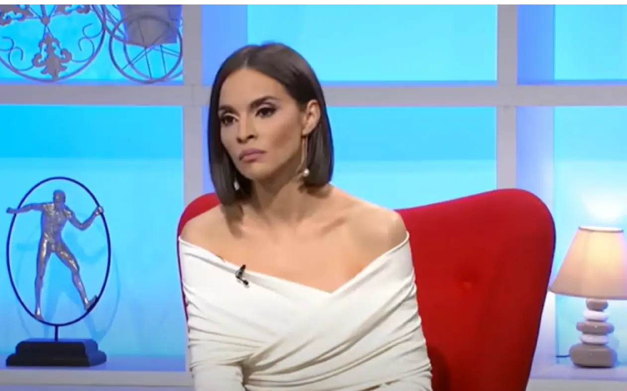 Voditeljka RTS-a Marija Petrović tokom emije