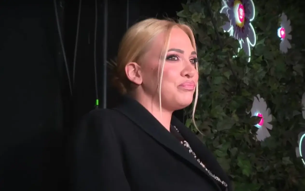Pevačica Milica Todorović - noćni izlasci