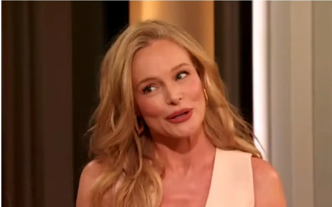  Kate Bosworth tokom gostovanja u emisij sa osmehom na licu 