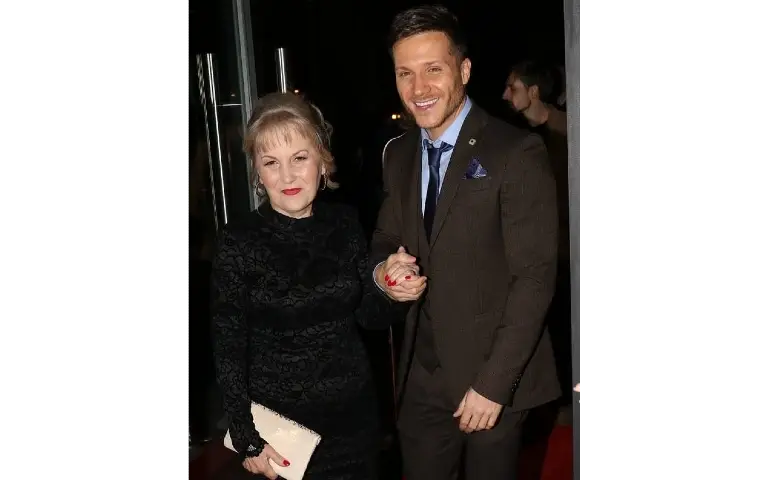 Saša Kovačević sa majkom na događaju