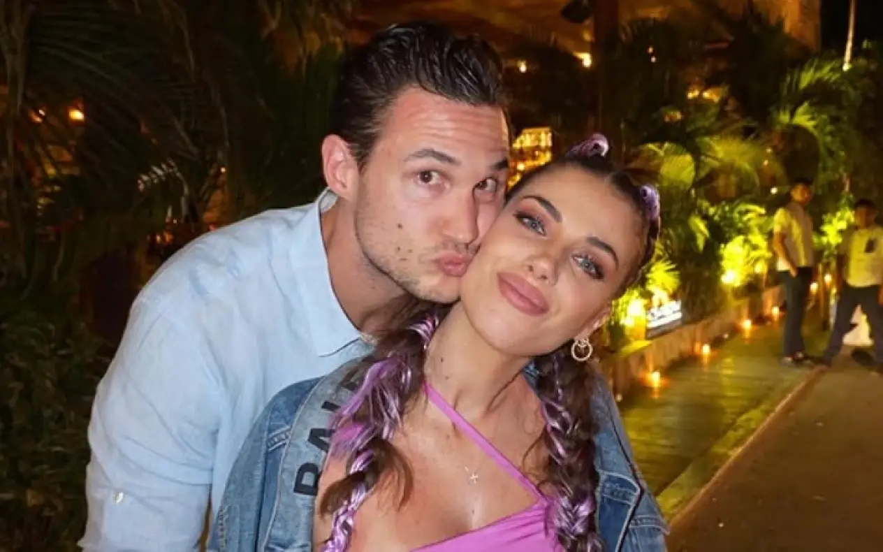 Danilo Gallinari i Eleonora Boi zagrljeni i nasmejani