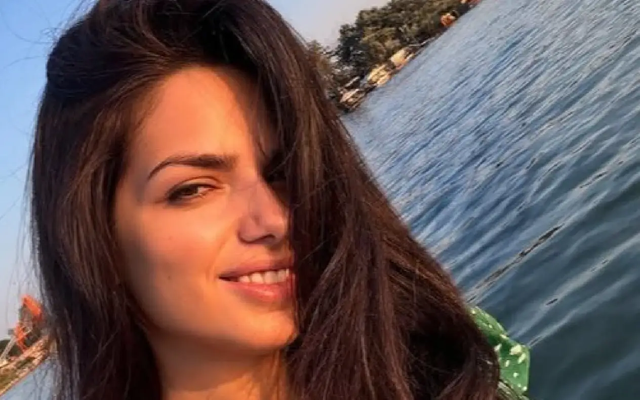 Glumica Tijana Maksimović, Žaklina iz "Igre sudbine", porodila se u tajnosti 12. marta 
