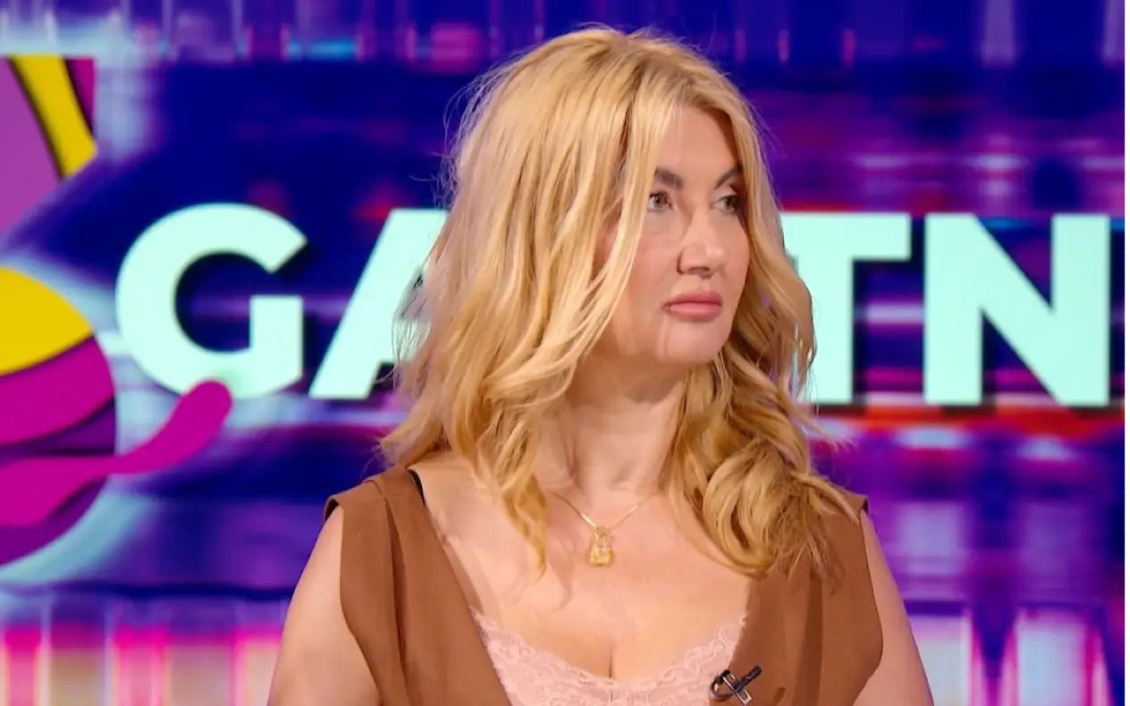 Vesna Dedić tokom gostovanja u emsiji sa obziljnim izrzaom lica