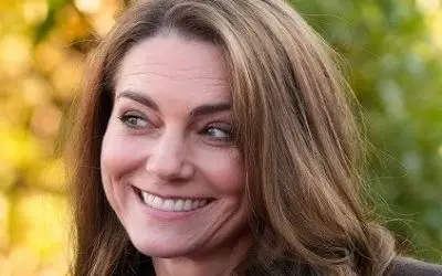 Kate Middleton nasmejana