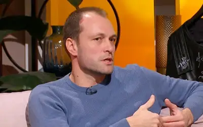 Bojan Krivokapić u plavom duksu