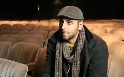 Ivan Mihailović, intervju, TV emisija Ivan Mihailović u tamnoj jakni, sa šalom i kačketom