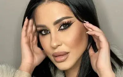Aleksandra Bursać sa jakom sminkom iz profila