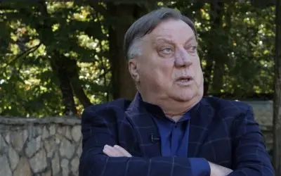 Halid Bešlić tokom intervjua 