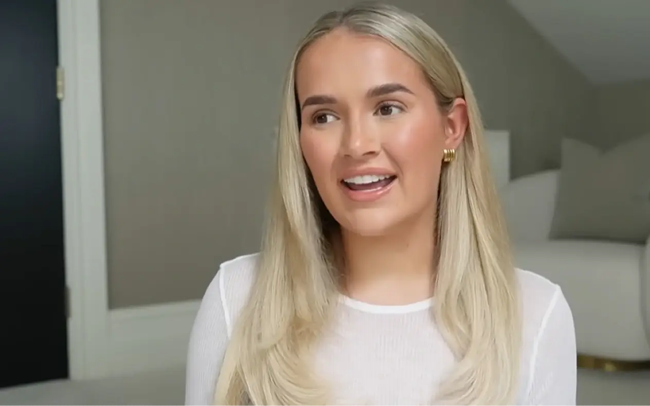 Influenserka Molly-Mae Hague izazvala polemiku: Previše chia semenki u doručku za dvogodišnju ćerku