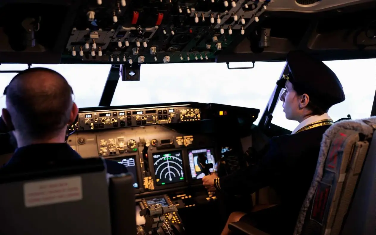 Avion šala tinejdžer Šala od 4 Slova prizemljila avion: Kako je tinejdžerski Bluetooth naziv vratio 190 putnika kući