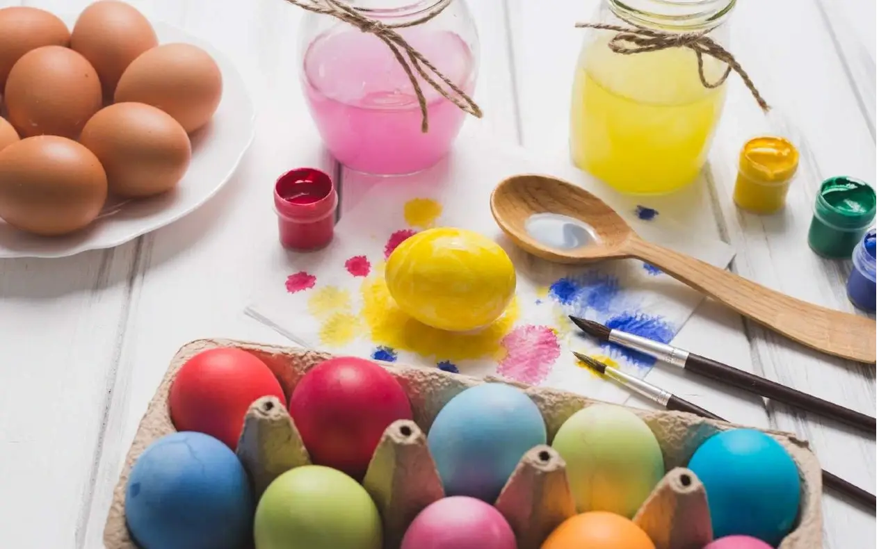 Farbanje jaja Uskršnja magija u kuhinji: Tri prirodna načina da ofarbate jaja kao iz magazina