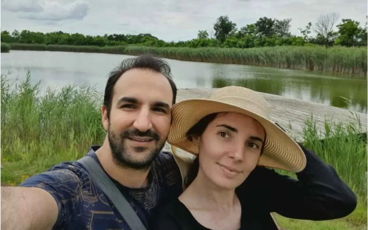 Šahib i Jelena selfie Šahib i Jelena, persijsko srpski par koji uživa u ljubavi