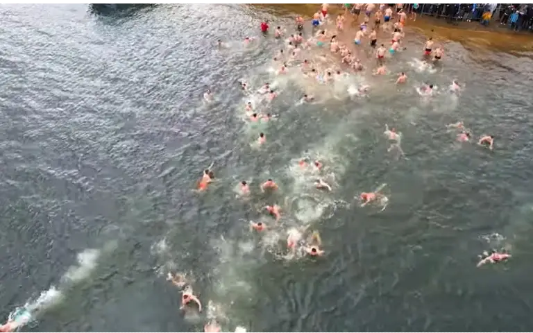 Plivanje za Časni krst