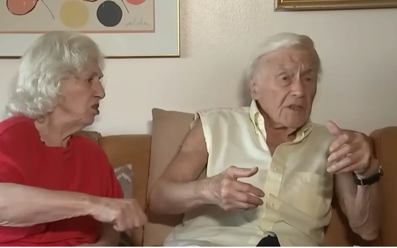 Stariji bračni par Bračni par prevario lopove