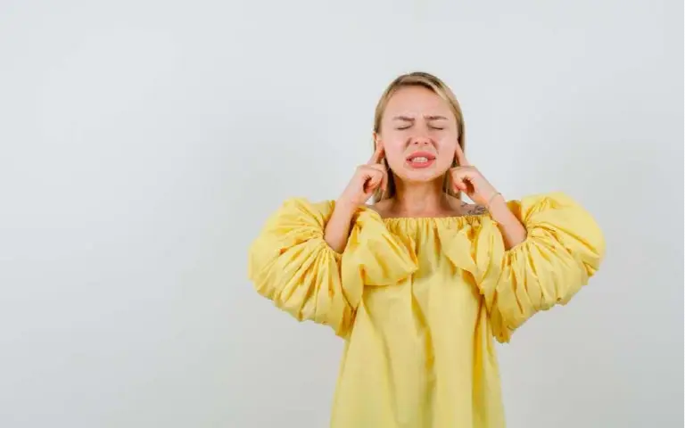 Tradicija i verovanje Zujanje u ušima