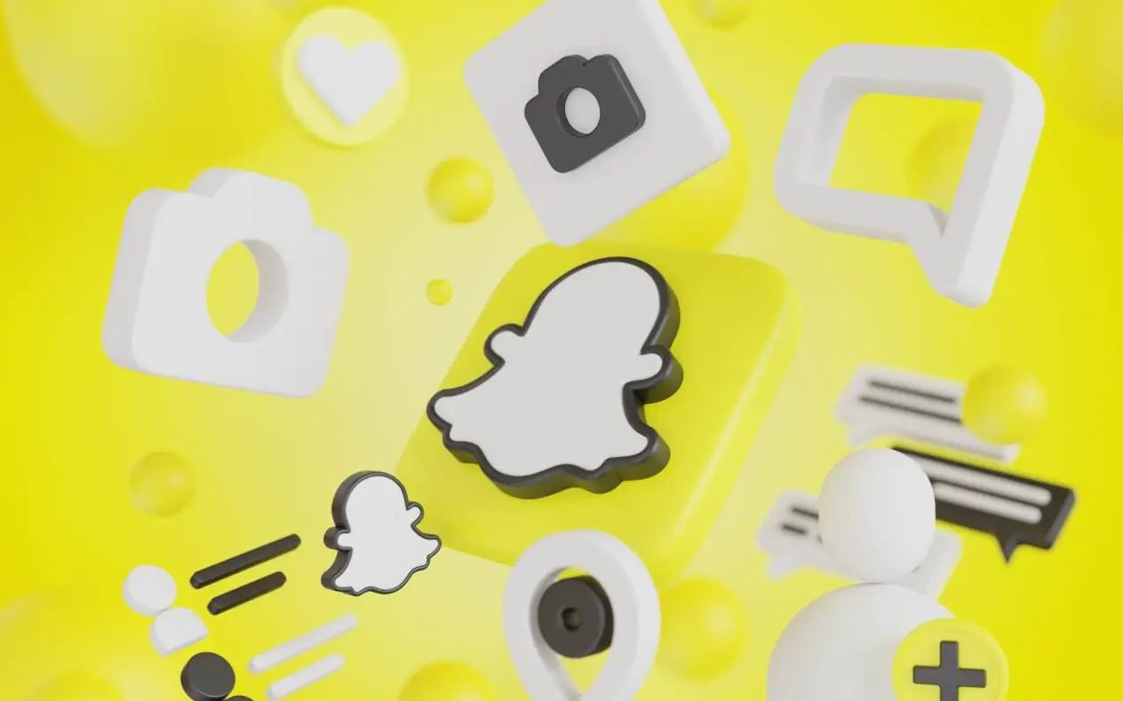 Aplikacija Snapchat na žutoj pozadini