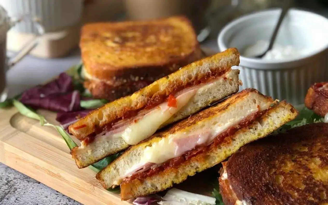 Punjene prženice sa šunkom i kačkavaljem