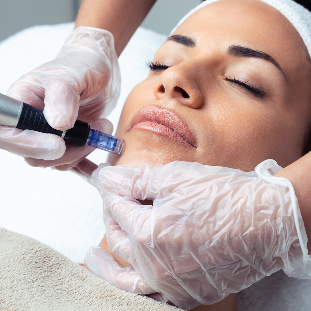 Косметологи