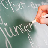 Комусь здається,що вивчати німецьку важко
Але розібравшись в правилах ,граматиці Ви зрозумієте наскільки вона доступна