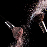 Вибір косметики дуже важливий
Адже від якості засобів залежить вигляд вашої шкіри не лише під час нанесення макіяжу,а й після зняття