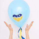 Наша рідна мова — запашна, співуча, гнучка, милозвучна, сповнена музики і квіткових пахощів

Проголошення незалежності дало право зайняти українській культурі належне їй місце. А основою, джерелом культури є материнська мова.