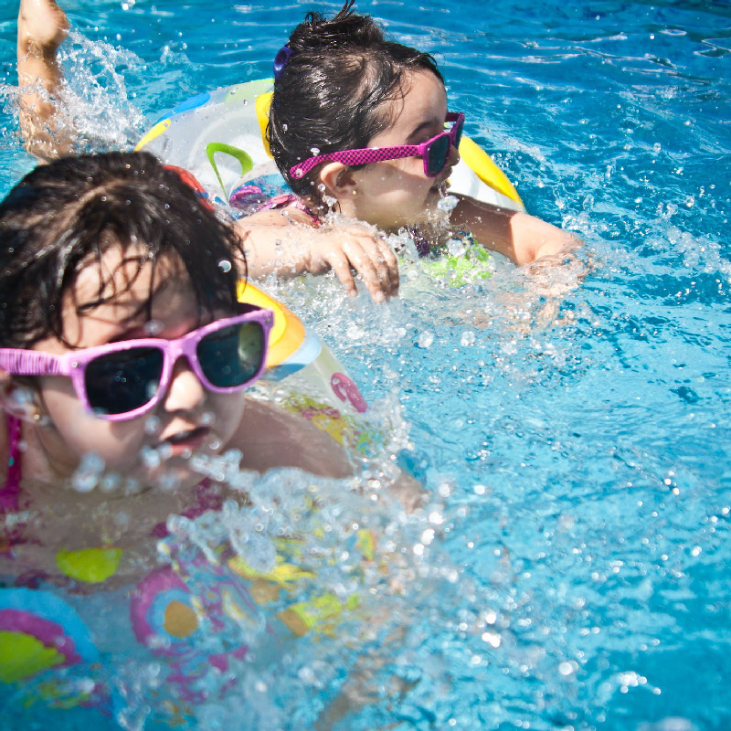 Заняття плаванням - запорука міцного здоров'я та гармонійного розвитку дитини:)