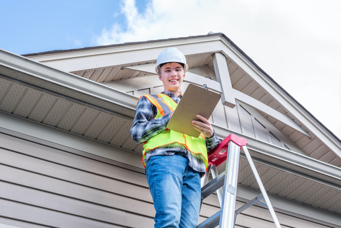 All You Need To Know If You Want To Be A Storm Damage Inspector