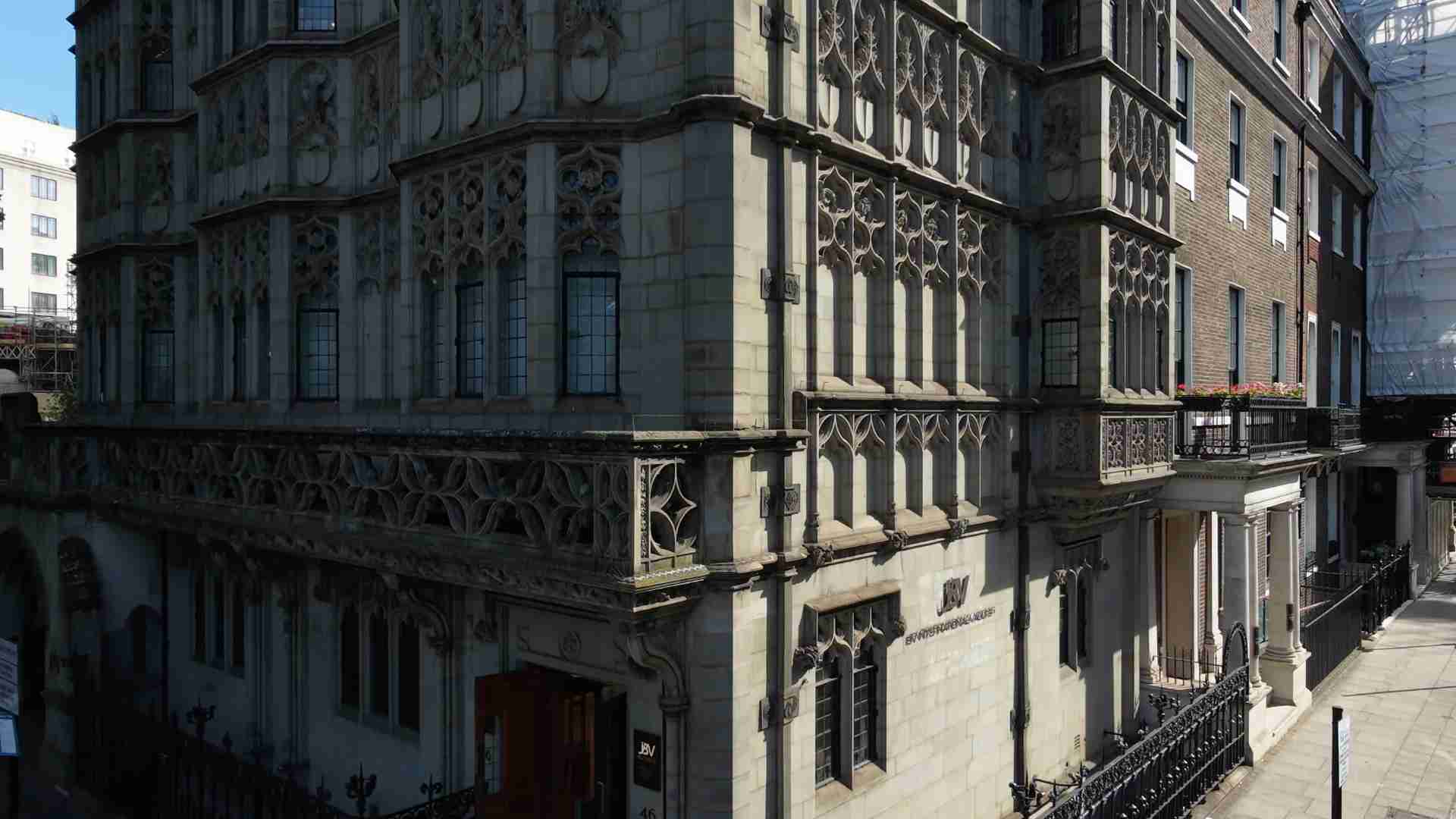 Vertical Video for Brands: A London Videographer's Complete Guide | SwainUK