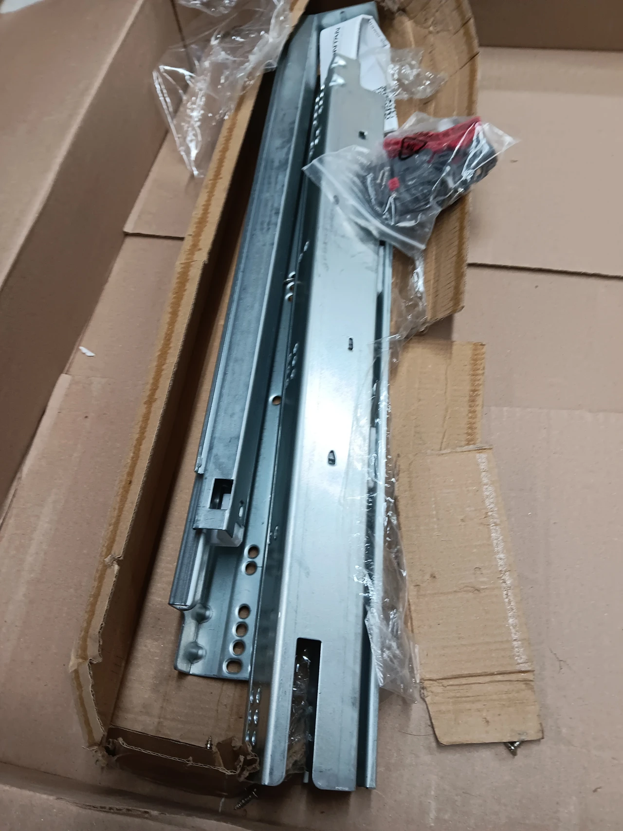 LONTAN Undermount Soft Close Drawer Slides 18 Inch Hidden Bottom Mount Full Extension Cabinet Rails with Rear mounting Bracket and Locking Devices 1 Pair Concealed Drawer Runners 100lb Load Capacity