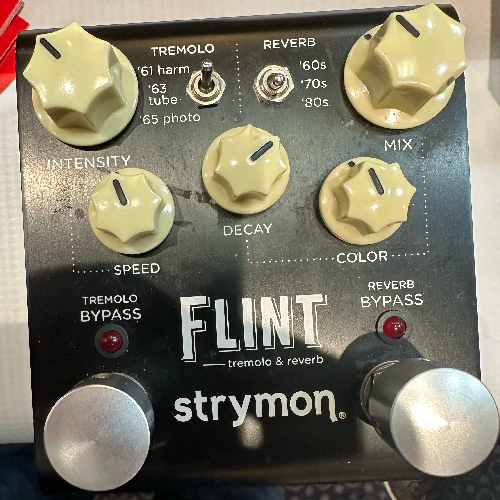 FLINT strymon  pedal