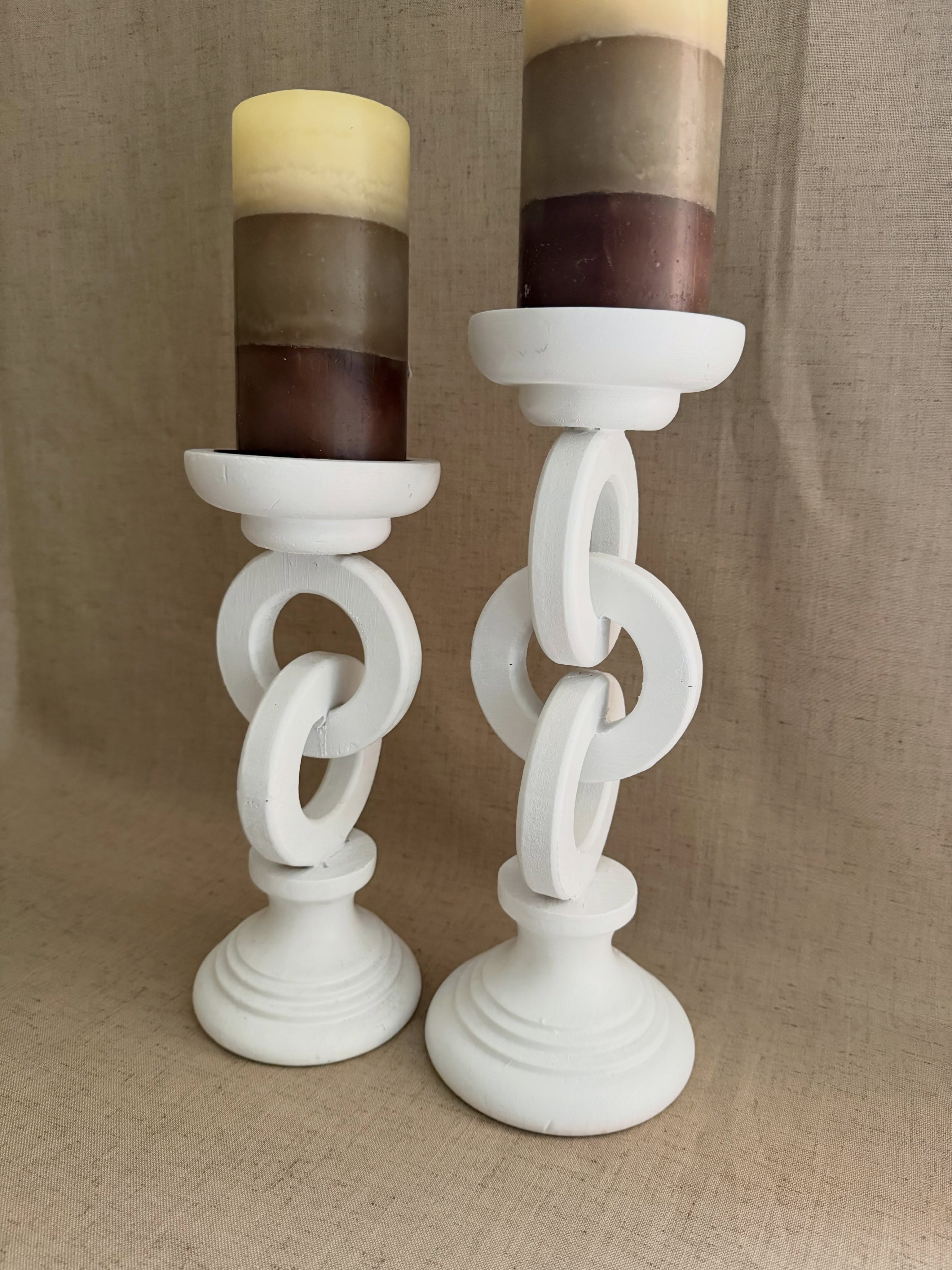 Set 2 Candeleros de madera color blanco