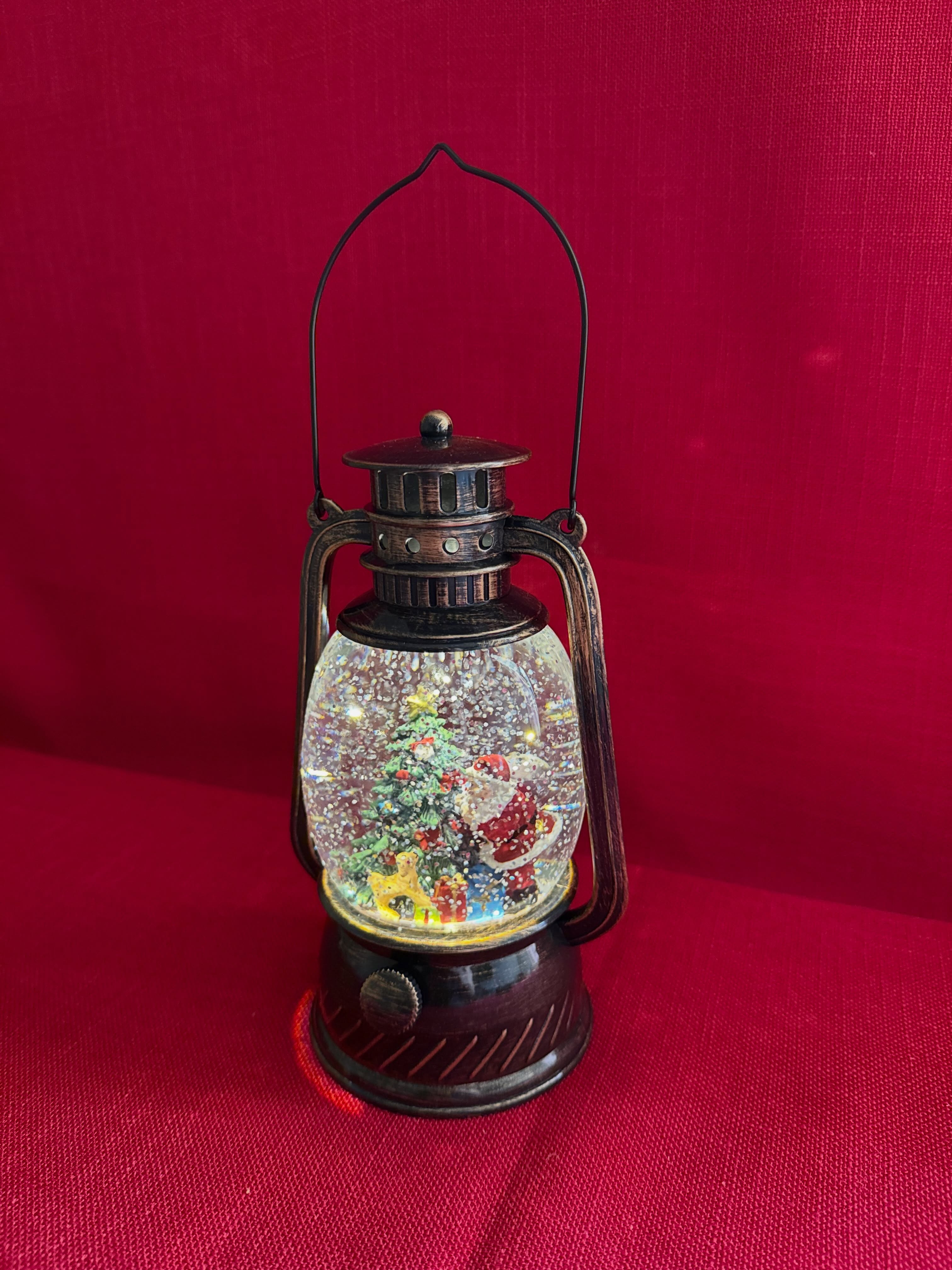 Linterna de agua navideña estilo farol con Santa Claus
