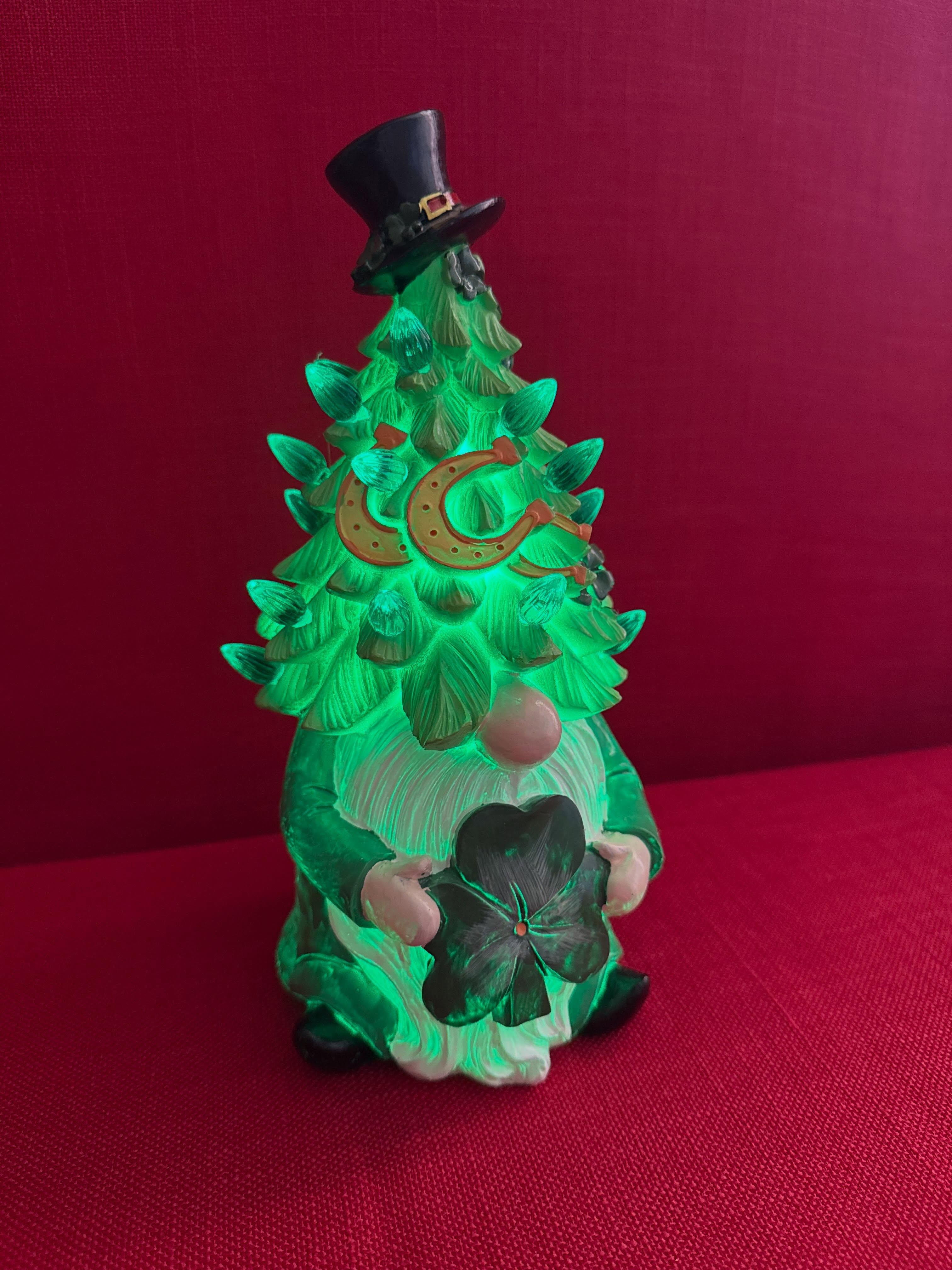 Decoración navideña de árbol de Gnomo de resina