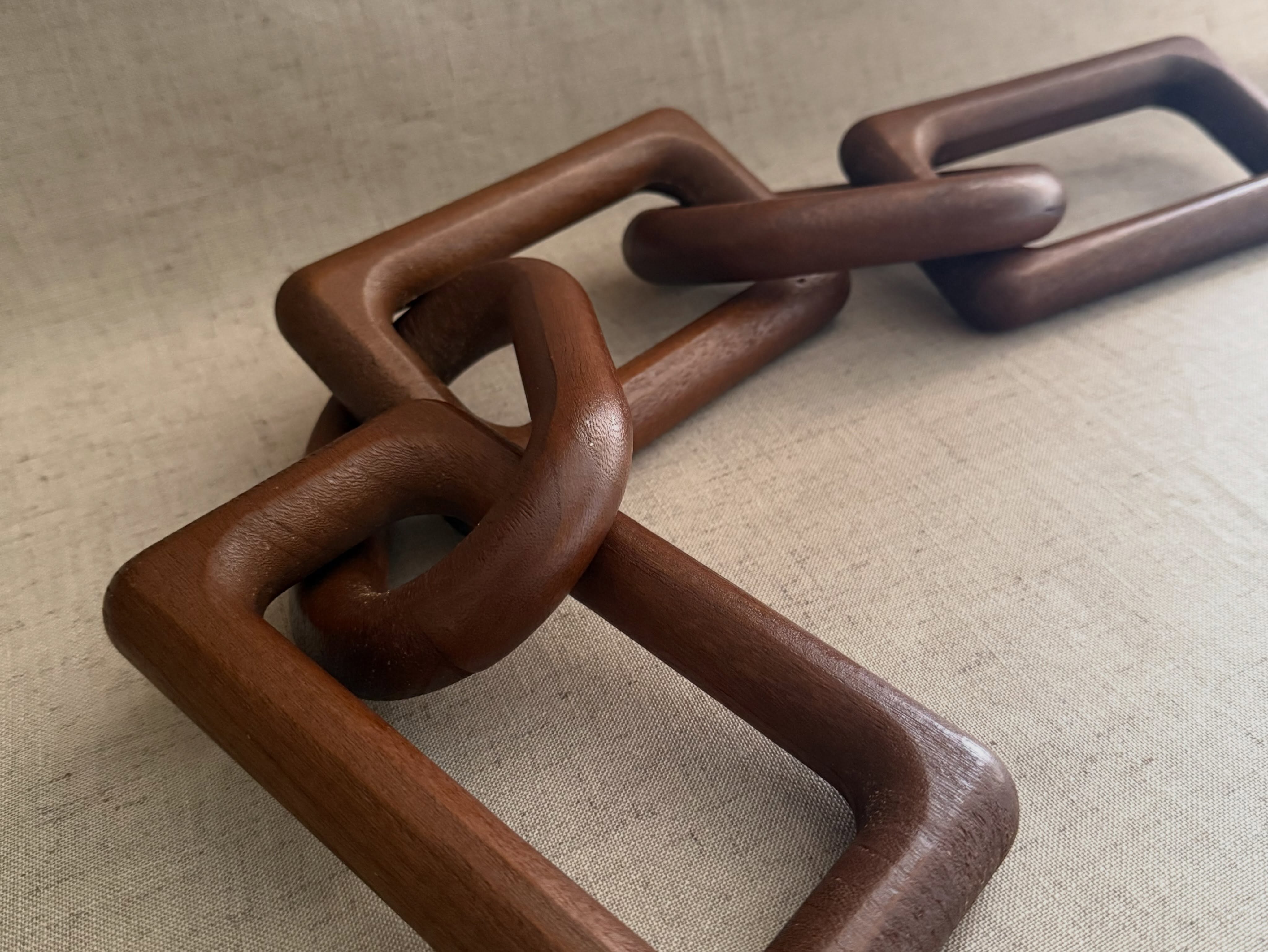 Cadena decorativa de eslabones de madera