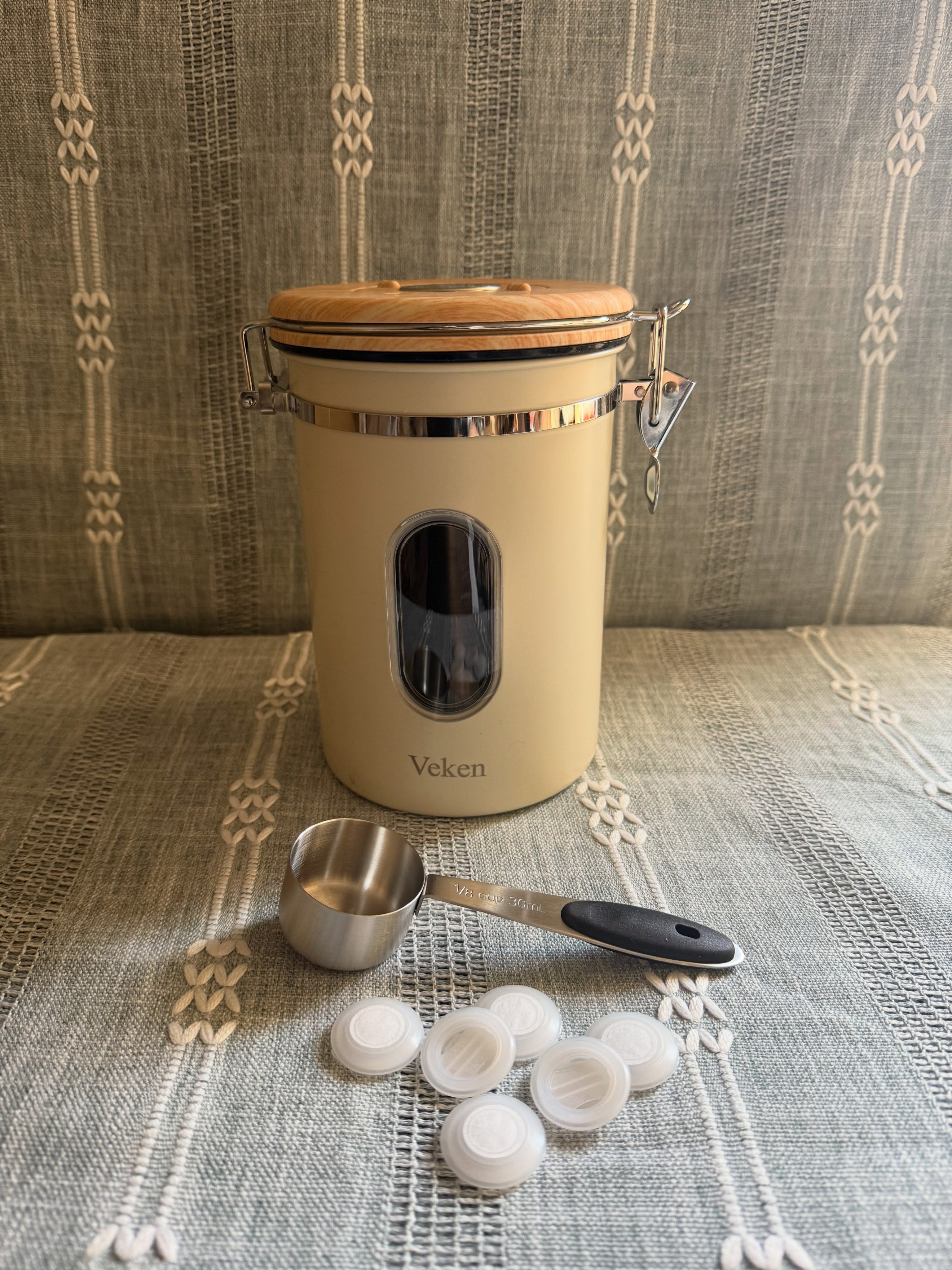 Contenedor de almacenamiento color blanco hermético con