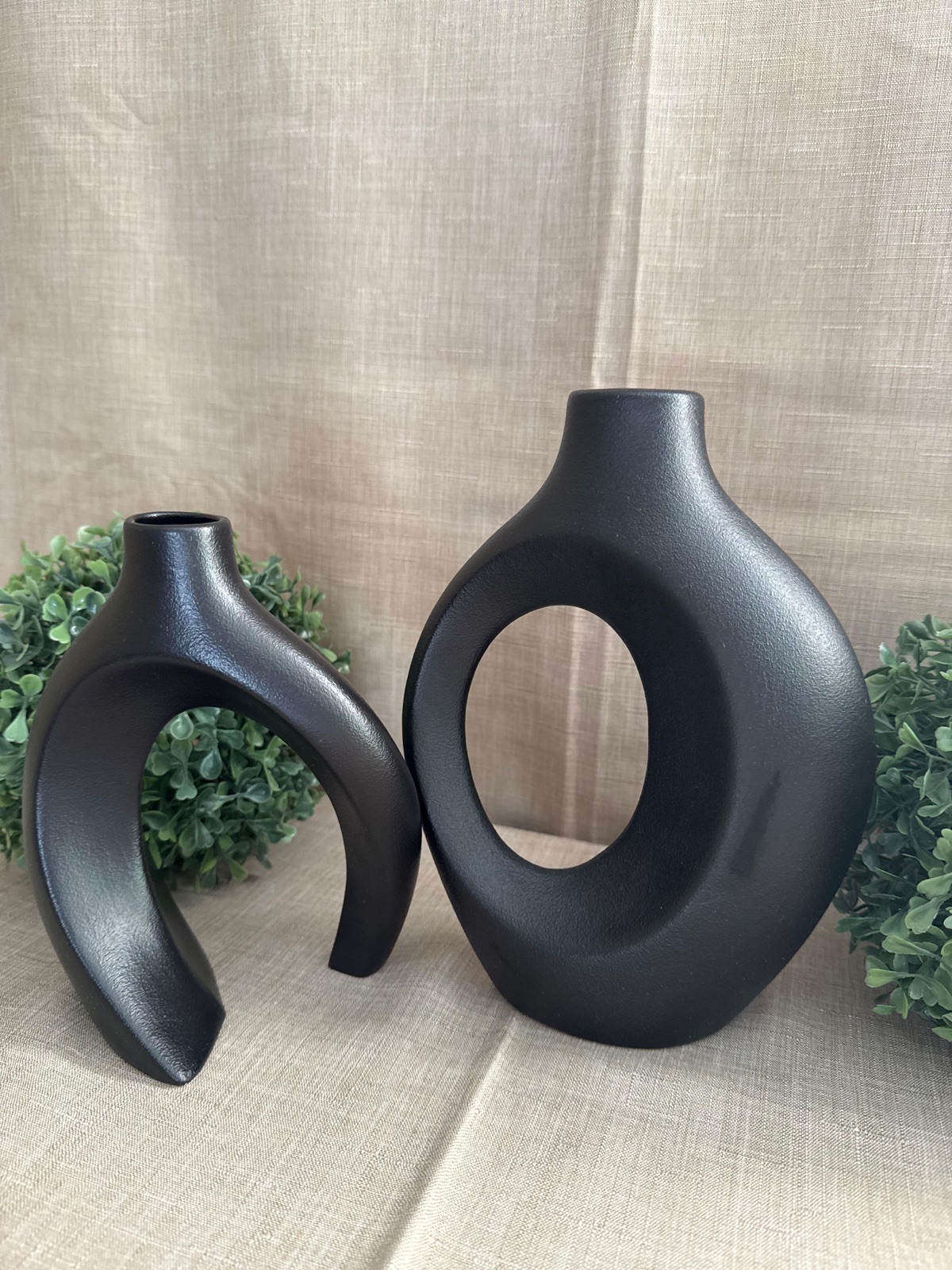 Set de 2 Jarrones Entrelazados Negros