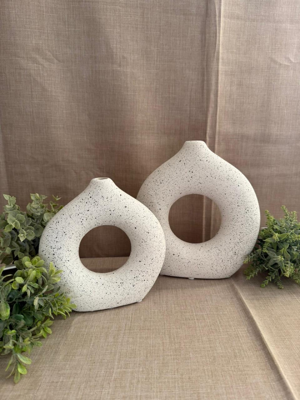 Set de 2 Jarrones Blancos Irregulares